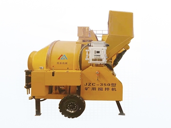 礦用濕噴臺(tái)車(chē)，礦用混凝土泵，礦用攪拌機(jī)發(fā)貨